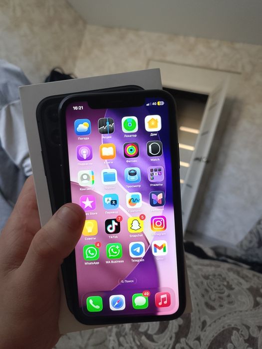 Продам айфон 11 128 Гб 72 АКБ в идеале