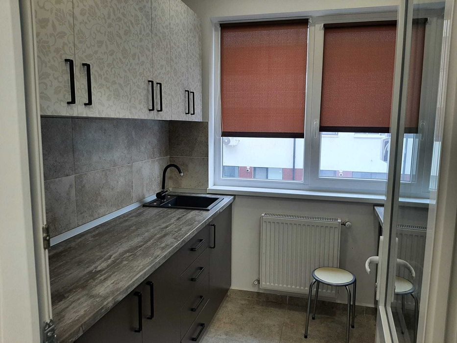 GARSONIERA DE VANZARE, etaj 2din8, str. Tineretului, nr. 17
