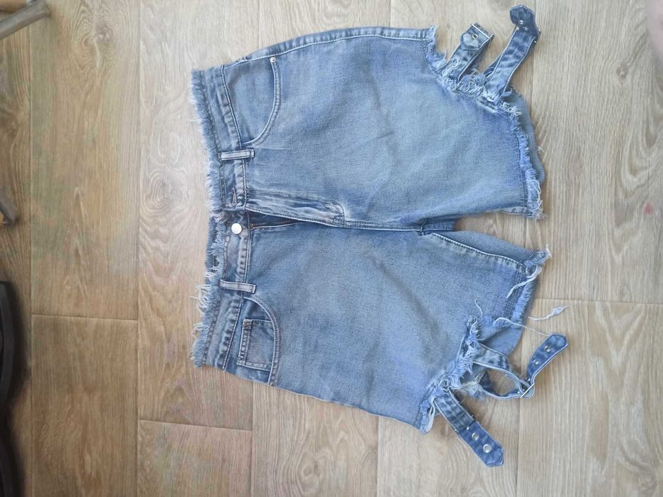 Мъжки широки дънкови къси панталони, размер L