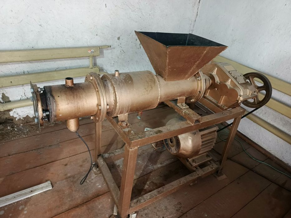 Совун аппарати сотилади