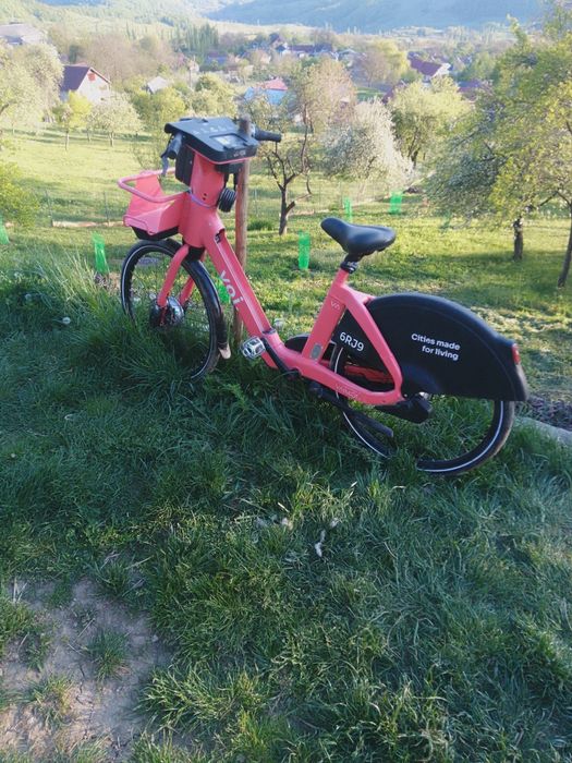 Vind bicicleta electrica adusă recent din Italia