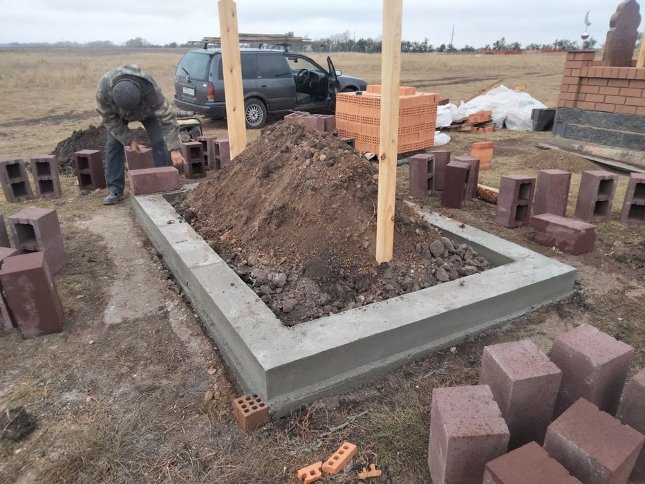 Бет Тақтай және Ай