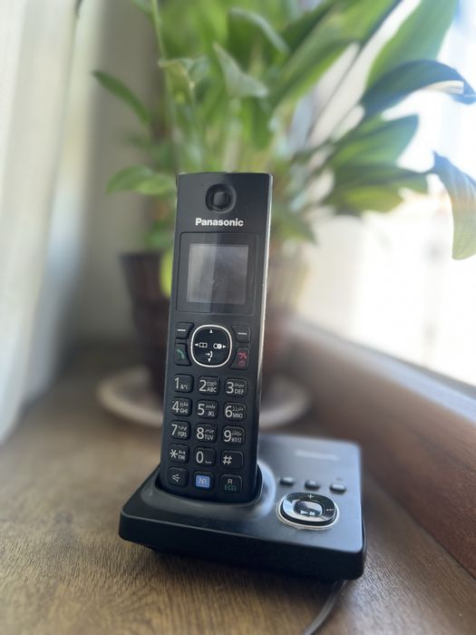 Panasonic KX-TG7861UE беспроводной радиотелефон