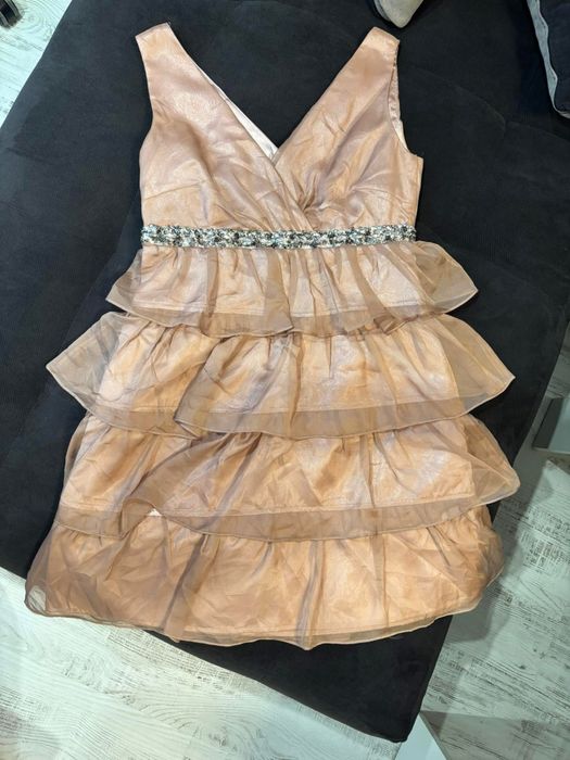 Розова рокля официална