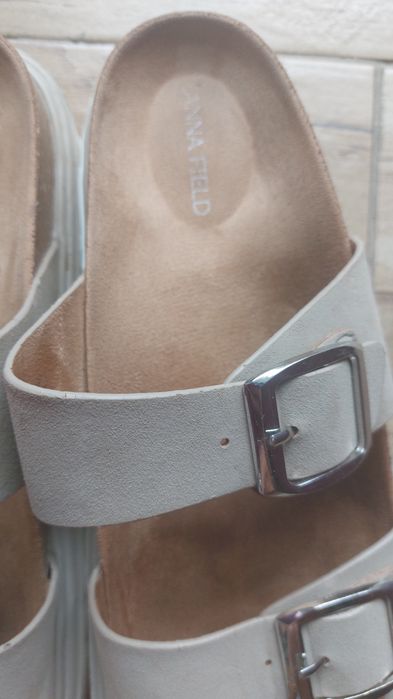 Papuci de femei confortabili