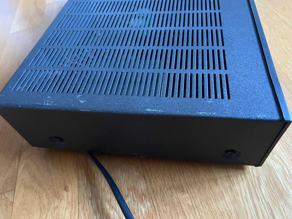 Усилвател NAD 3020 e