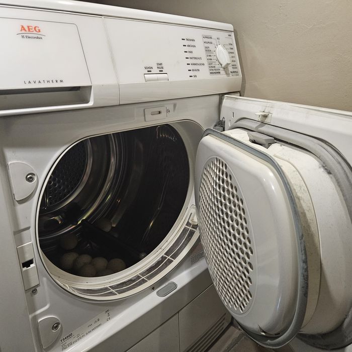 AEG сушилня Lavatherm