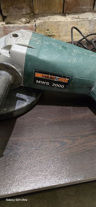 Ъглошлайф голям MWS 2000