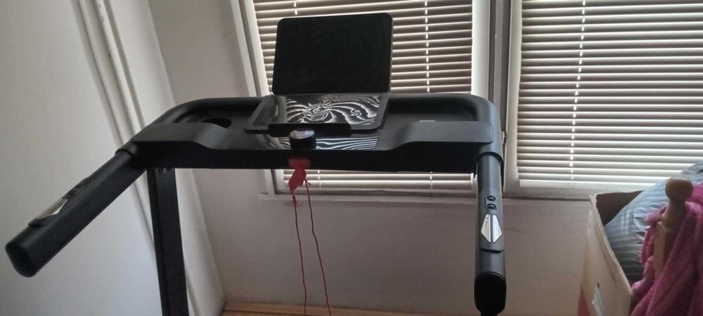 Smart Бягаща пътека CORSO 400 16 км / 2.0 HP