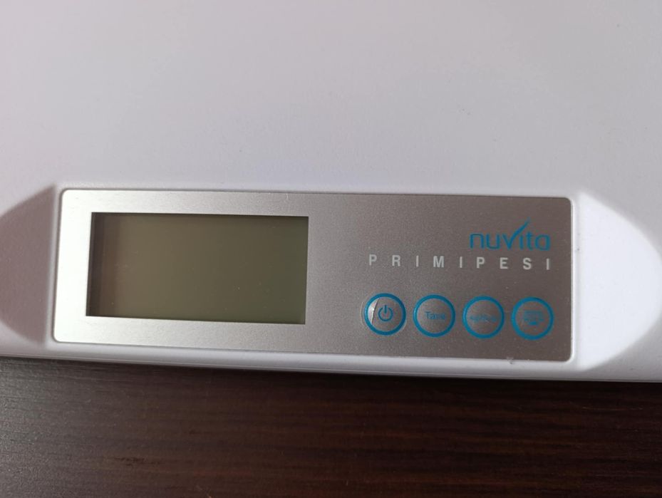 Бебешка  везна / кантар Nuvita Primipesi