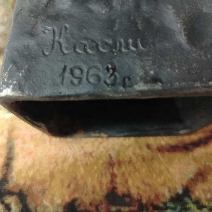 Дзержинский бюсты