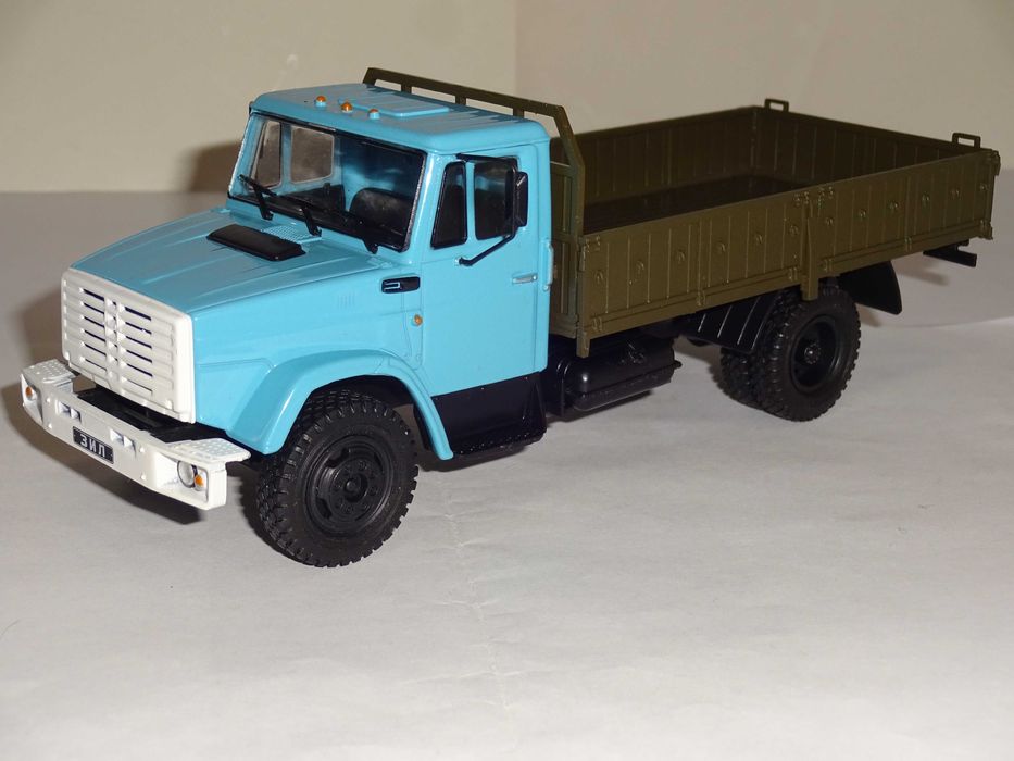 Масштабные модели 1/43 - продам.