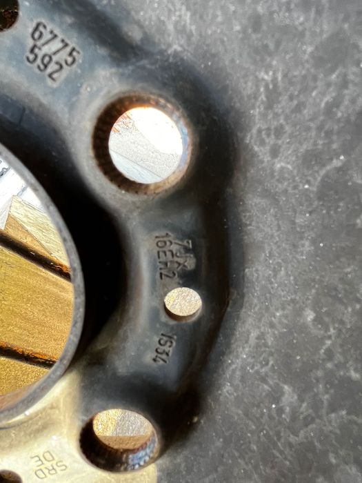 Комплект Зимни гуми Kleber 205/55/16, ориг.джанти и тасове BMW E9X,E8X