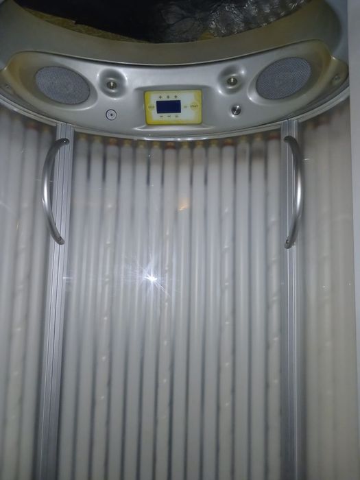 Aparate de bronzat/solar Megasun Space 2000 - tuburi aproape noi