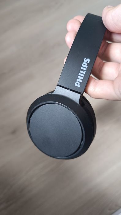 Продам Наушники Philips TAH 4205