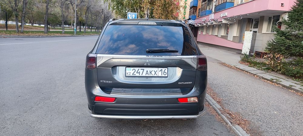 Mitsubishi outlander 3