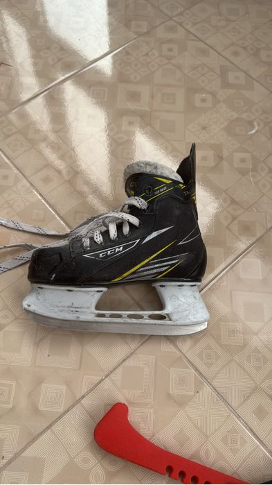 Продам детские коньки