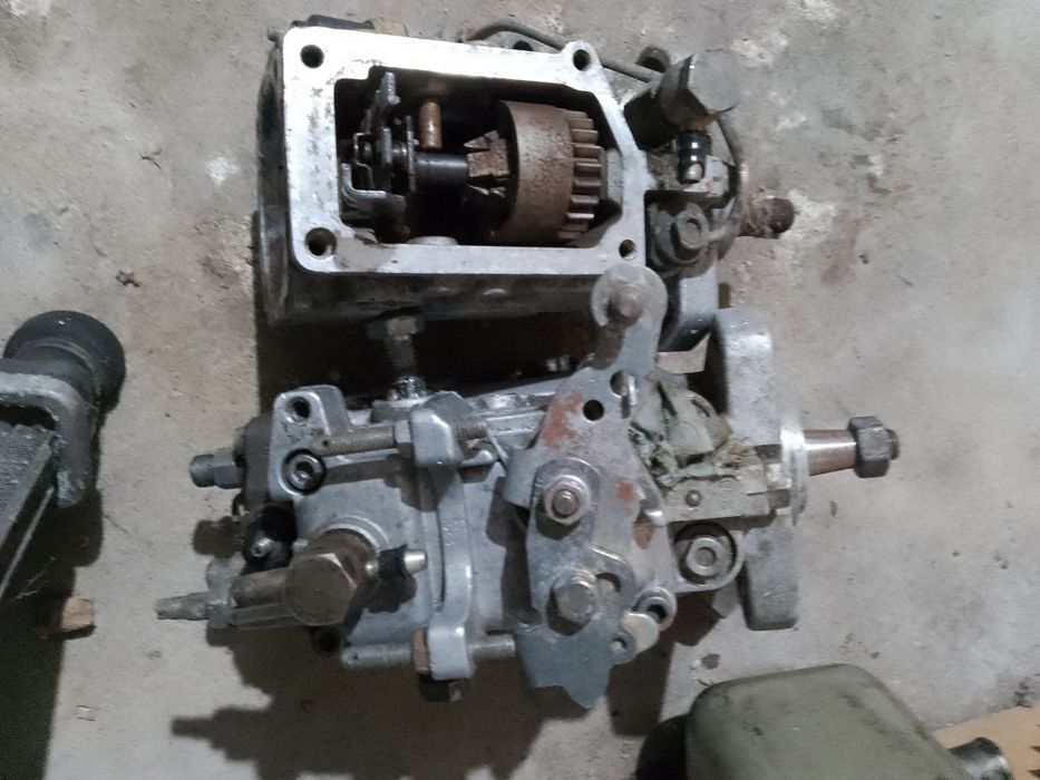 Нафтова помпа от 1.9 Дукато