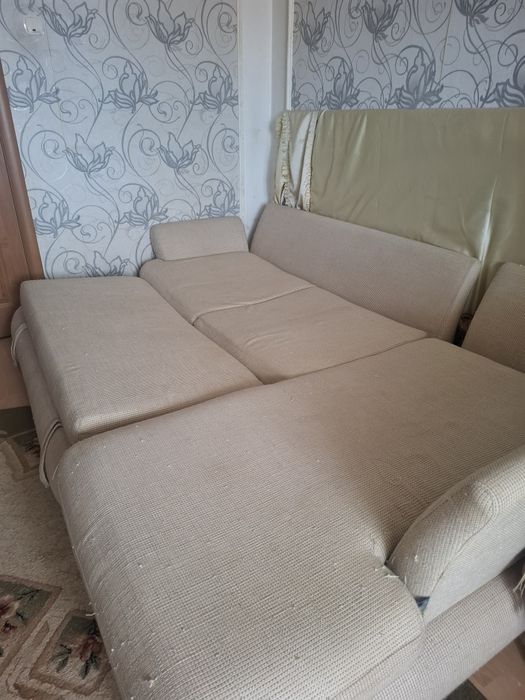 Продам диван угловой