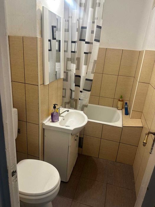 Apartament decomandat cu 2 camere || De inchiriat || Zona Vest ||