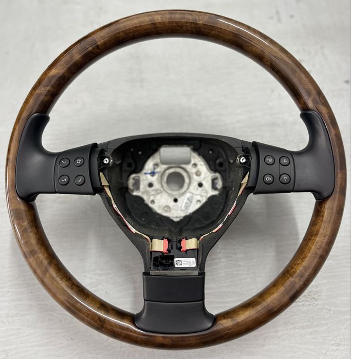 Volan MAHON pentru Vw Passat B6 - NOU -