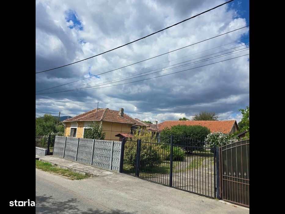 Casă Hațeg, teren generos.
