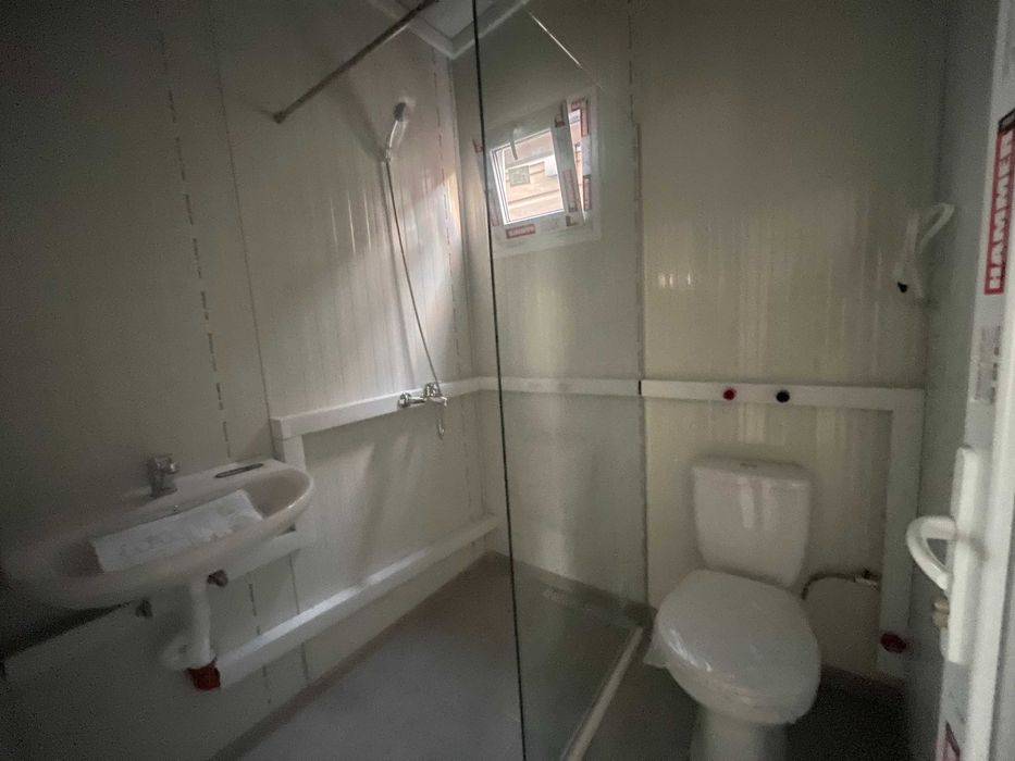 Жилищен контейнер 900/900 см. с двускатен покрив