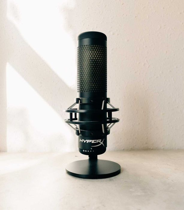 Микрофон для стримеров и геймеров HyperX QuadCast S RGB