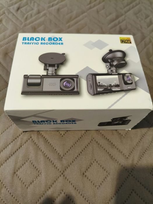 Camera auto tripla