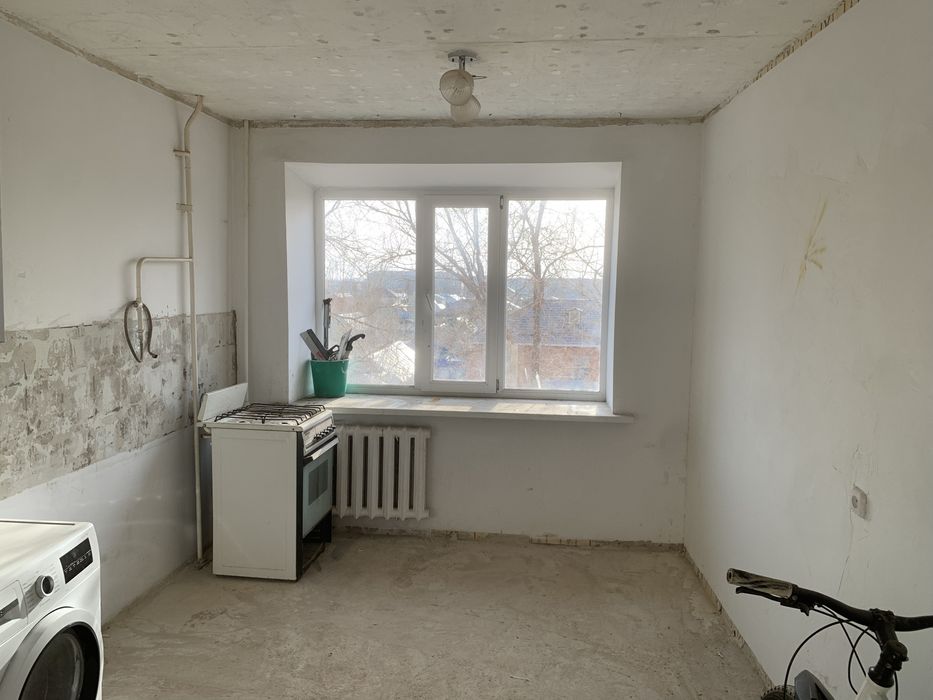 Продам квартиру Казангапа 61