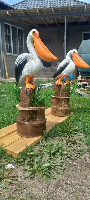 Садовые скульптуры.