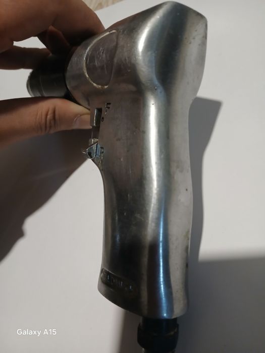 Воздушный дрель (havo dreli, kompressor orqali ishlaydi, juda kam ishl