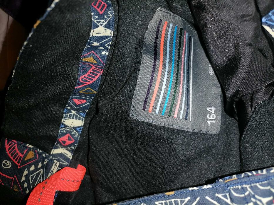 Юнешко ски облекло размер 164 см.