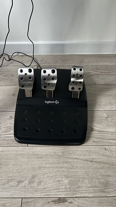 Vând Volan Logitech G29+schimbator