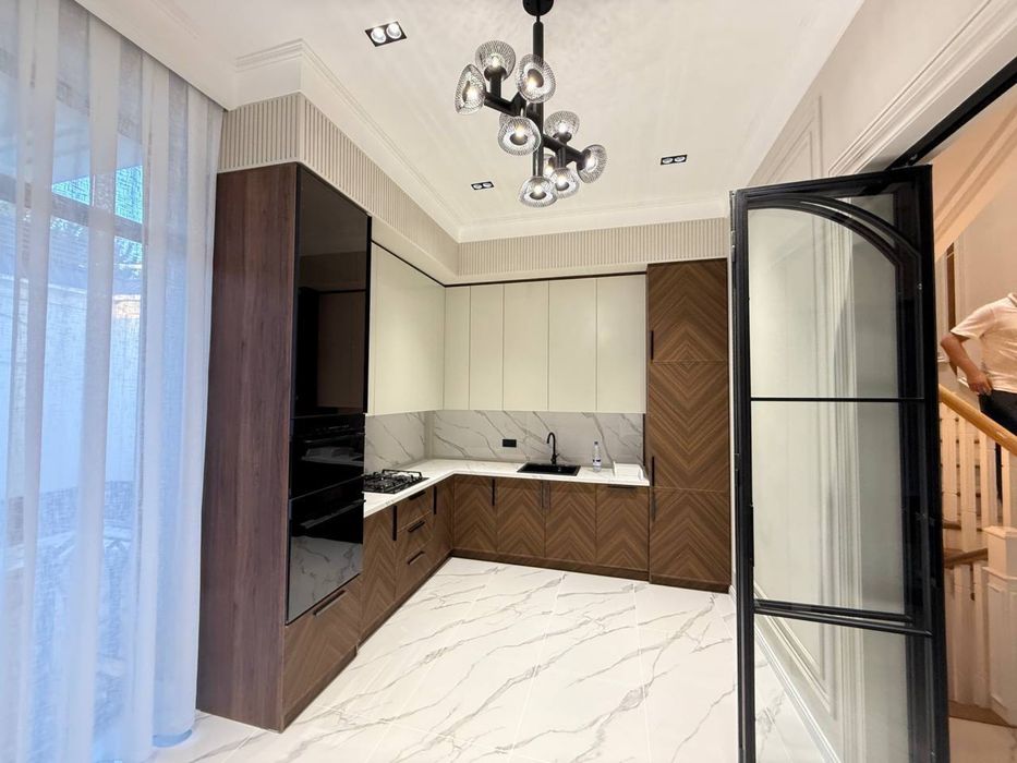 Продаётся Новый Евро Дом Юнусабадский район  САМПИ 1,8 Соток