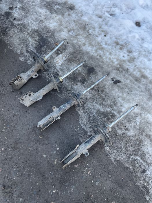 Амортизаторы на камри 35