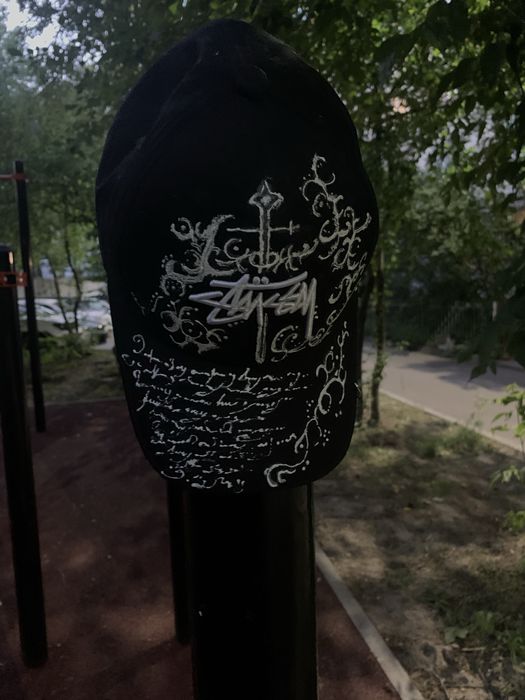 Кастомный рисунок на одежде на заказ