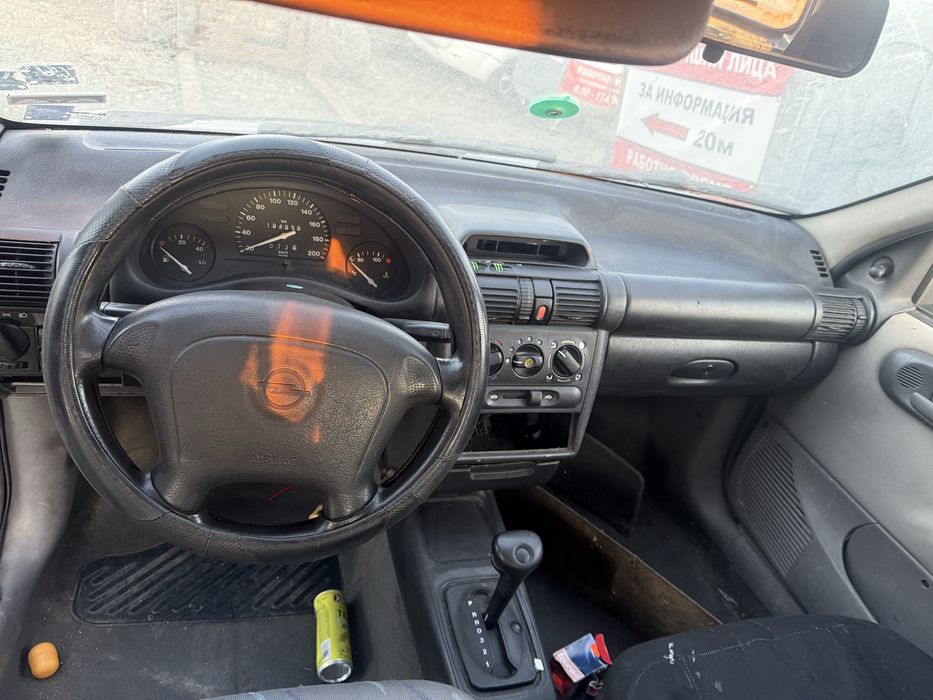 Опел корса 1.4 60 кс 1994 г на части автоматична кутия