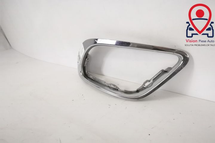 Декоративен Елемент Решетка Проектор Дясна Оригинална В Добро Състояни