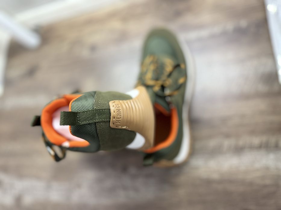 Кросовка HERMES новый