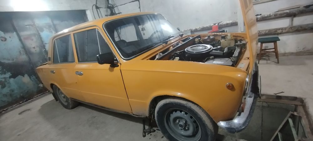Продается машина Ваз 21011, Двигатель 03. Марка 011,  Газовой балон