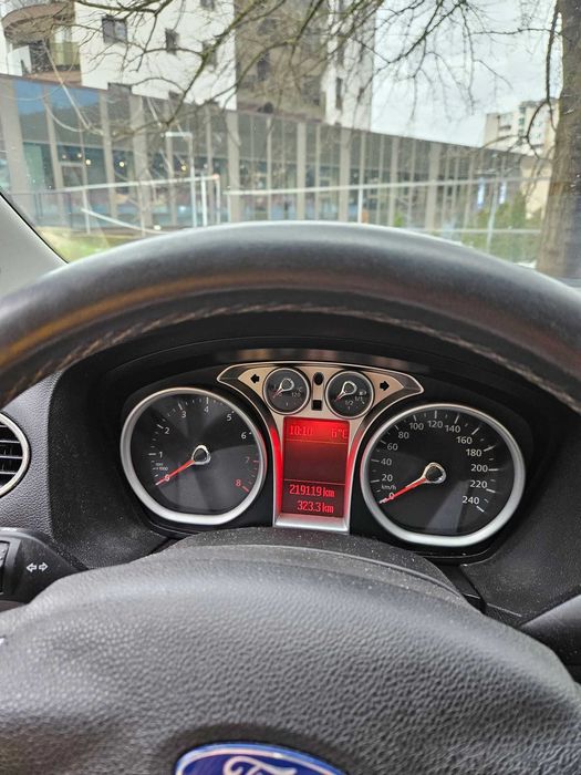 FORD Focus 2010 — imagine 4