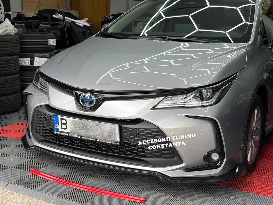 Prelungire Bara Fata - Lip Toyota Corolla 2019+ - 4 PIESE