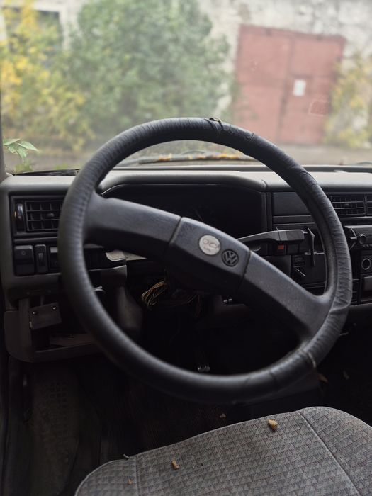 Продам Volkswagen Caravelle