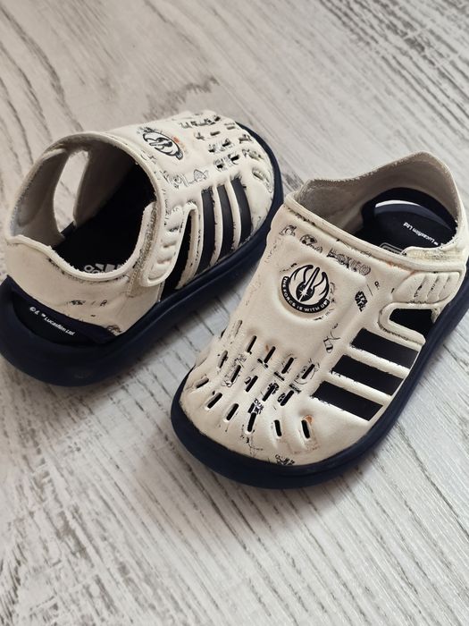 Adidas сандали за момче