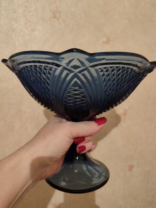 Фруктовница на ножке