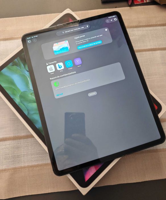 iPad Pro 12,9 inchi (generația a 4-a) Wi‐Fi + Cellular .