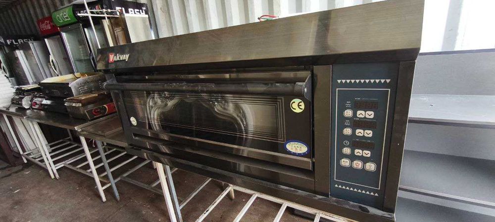 Пицца аппарат, почти новый.