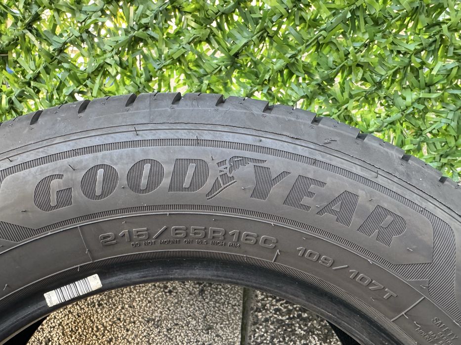 215 65 16C Goodyear
