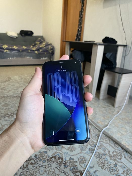 Айфон 11 продаю